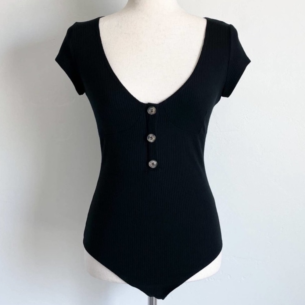 REFORMATION Marten Ribbed Knit Buttoned Bodysuit sz.S - Picture 5 of 11
